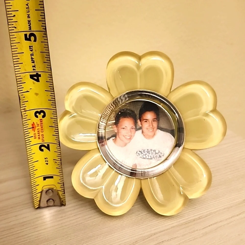 Glow in the dark photo frame
